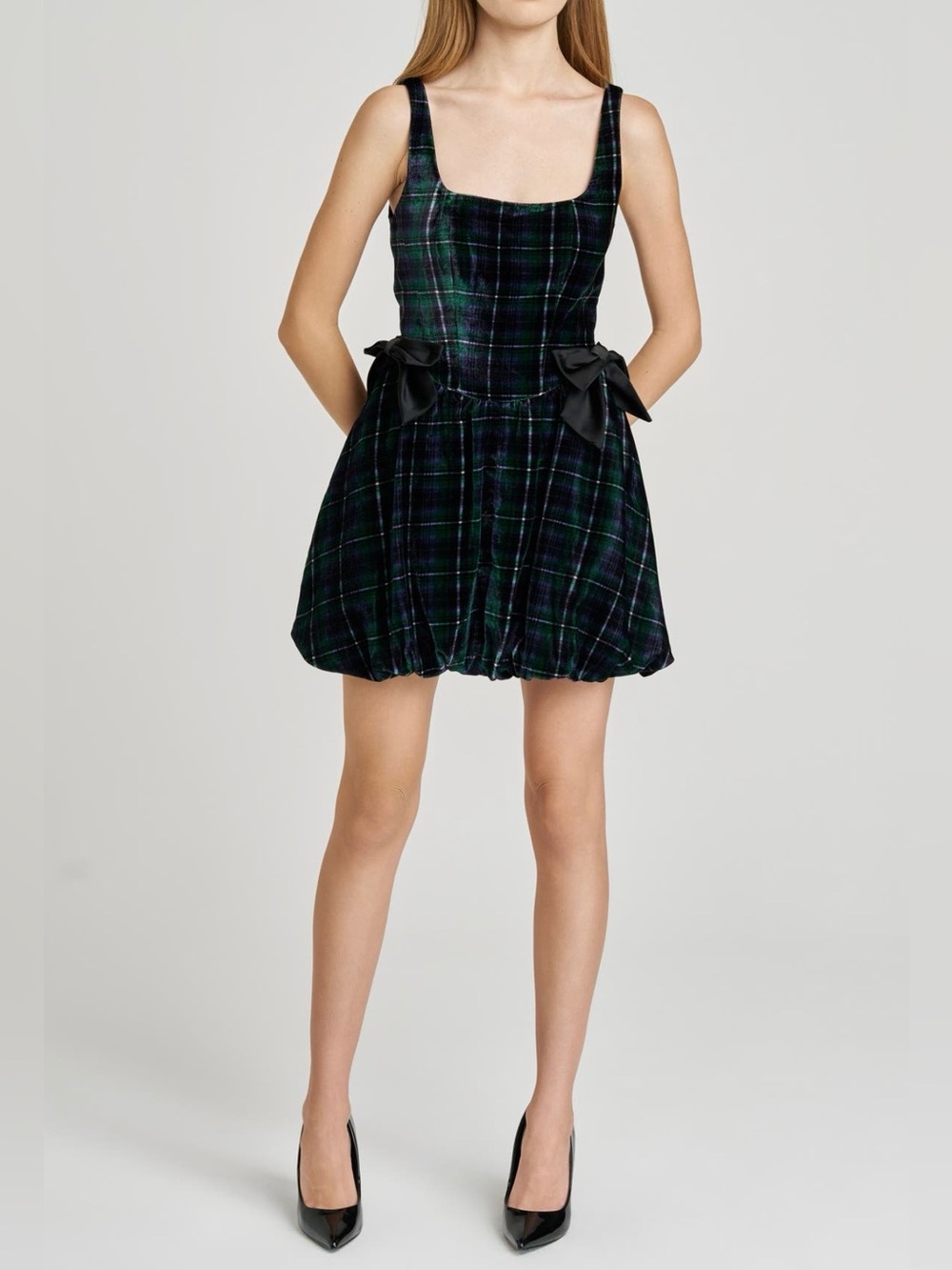 NWT Women’s WAYF Bubble Hem Holiday
Velvet Minidress Plaid Party Size L.
